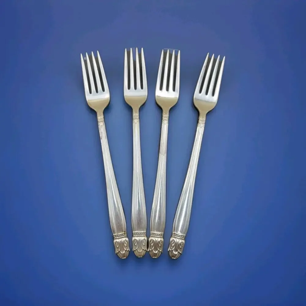Service for 6 DANISH PRINCESS Silverplate Holmes & Edwards Flatware Set in Case